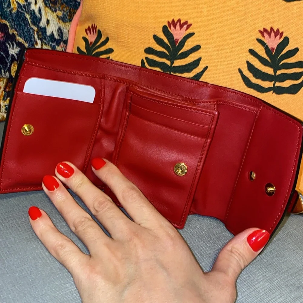 GUCCI Sylvie Leather Wallet - Picture 3 of 13